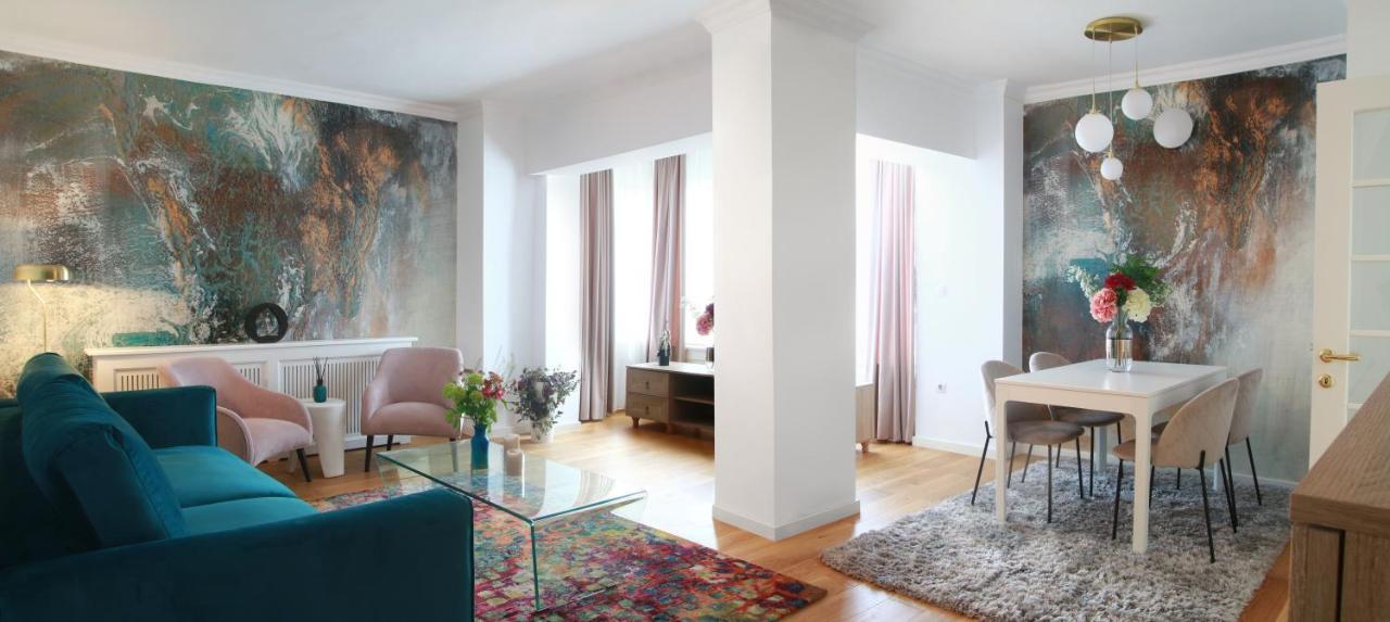 Premium Central Apartment Брашов Екстериор снимка