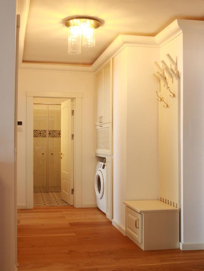 Premium Central Apartment Брашов Екстериор снимка