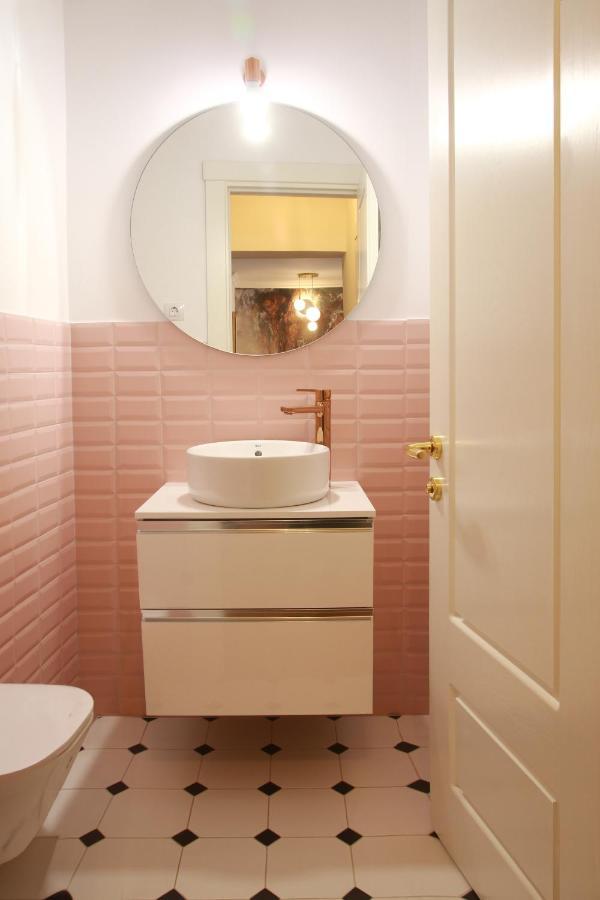 Premium Central Apartment Брашов Екстериор снимка